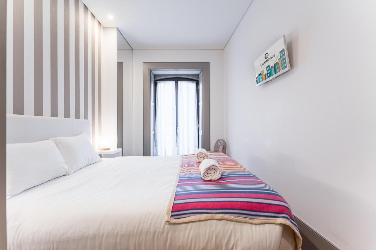 Guestready - Graffiti Dreams In Central Porto Bagian luar foto